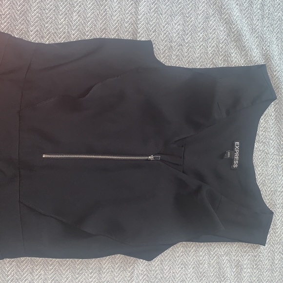 Express Romper - Picture 2 of 3